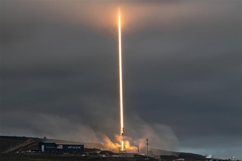 北京时间2026年8月16日9时50分，SpaceX从范登堡太空军基地SLC-4