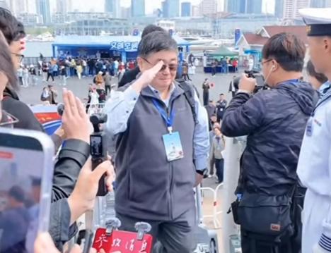 5月6日台陆委会正式表态出手，要追责退役军官吕礼诗。只因他受邀登上大陆军舰
