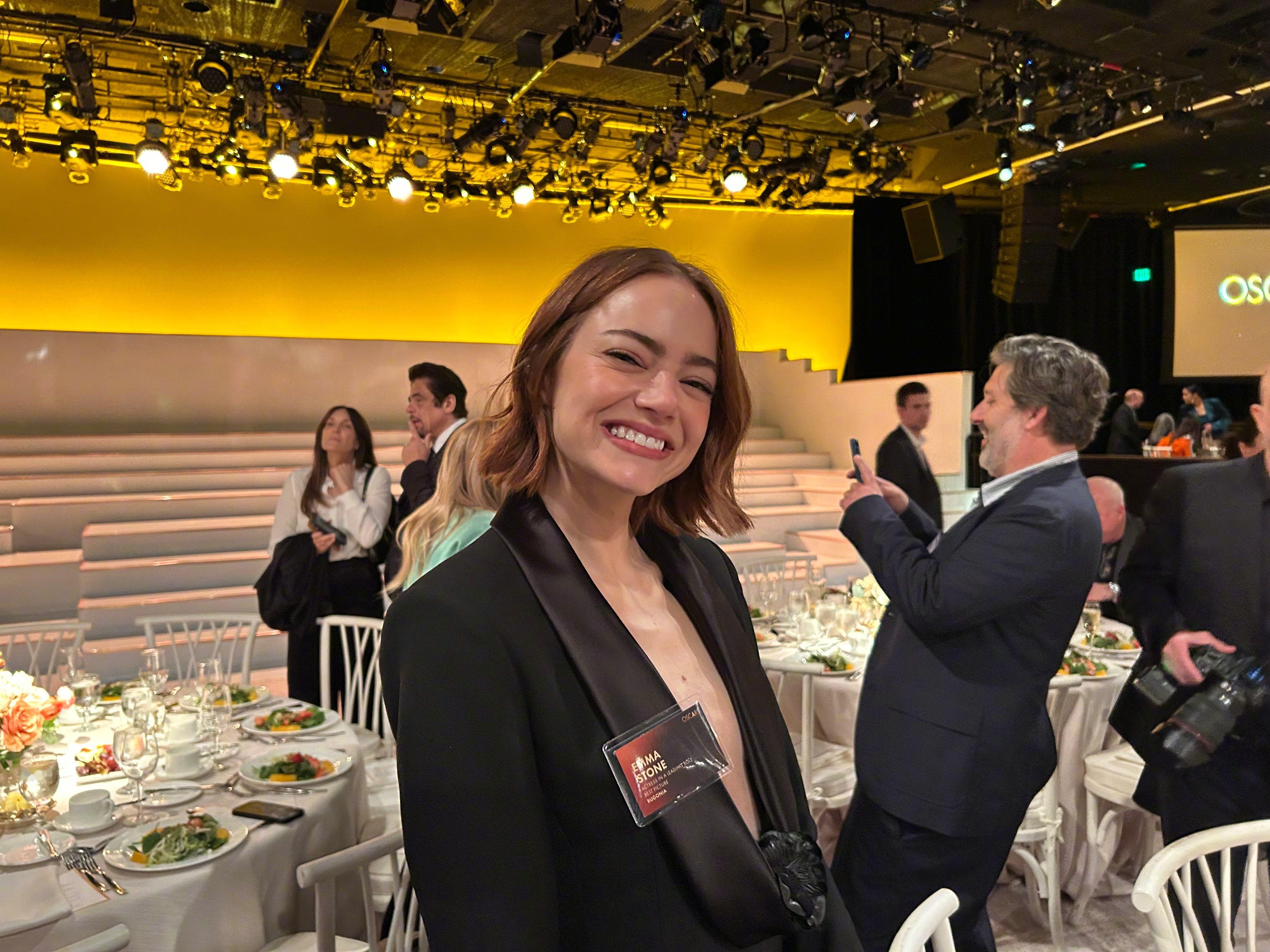 奥斯卡提名午宴：艾玛·斯通，依然美丽！