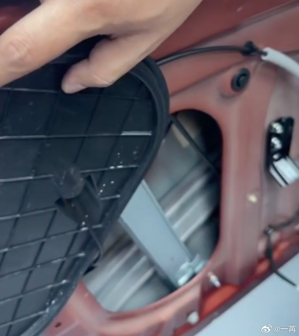 有一些朋友看到广汽丰田铂智7的正式售价后（优惠后的起步价在15万之内），