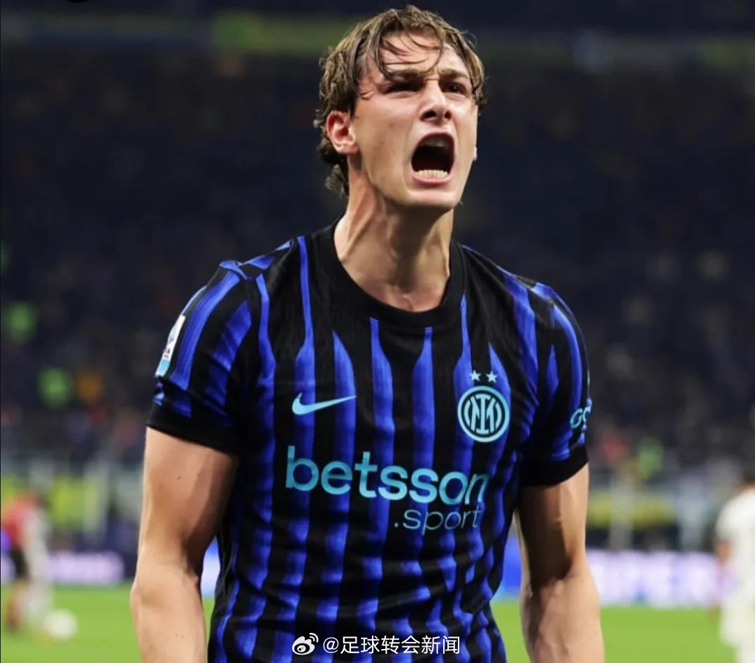 意大利转会专家斯基拉消息，阿森纳和曼联已经就收购皮奥-埃斯波西托展开了接触，但都