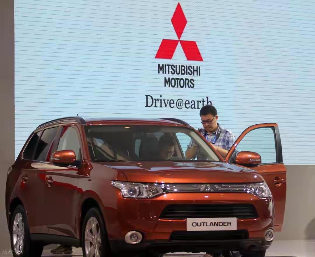 日本品牌在中国市场“集体败退”这事儿最近挺受关注。就说佳能，11月21日其中山打