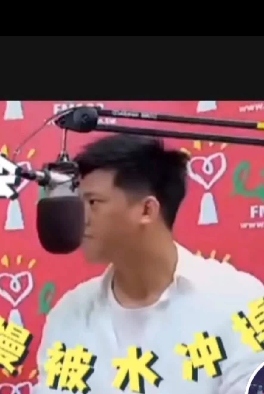 王伟忠专访葛斯琪说：如果想成为最红的狗仔，那么就需要爆料最辣的事情，否则的话就会