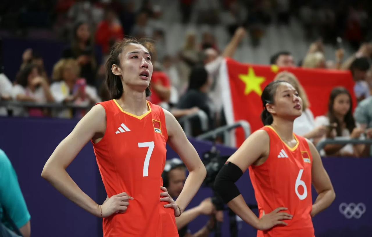 中国女排再传捷报，王媛媛刷新海外俱乐部得分新高！2025-2026赛季土超女排