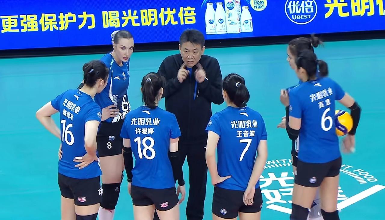 没想到河南女排25-19拿下上海女排一局比赛！前三局比赛河南女排1-2上海女排。