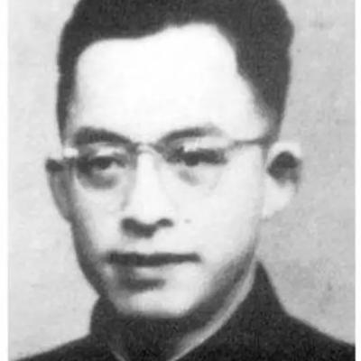 1949年，国民党312师副师长黎强被我军俘虏。在审讯过程中，黎强却表示：“帮我