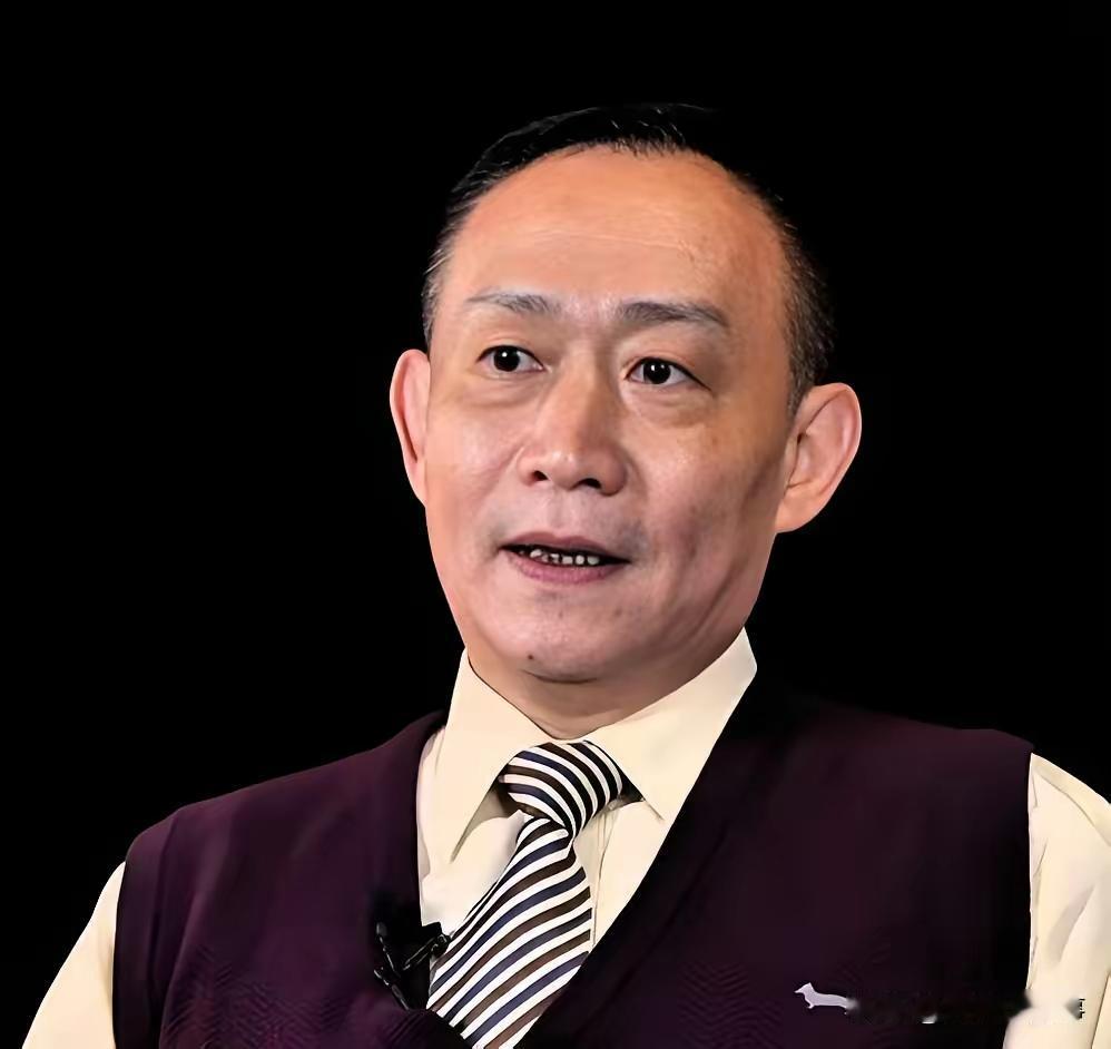 卢麒元在“十五五”规划座谈会上放了句狠话：“私有化是动国本的大事！”这位在政商界