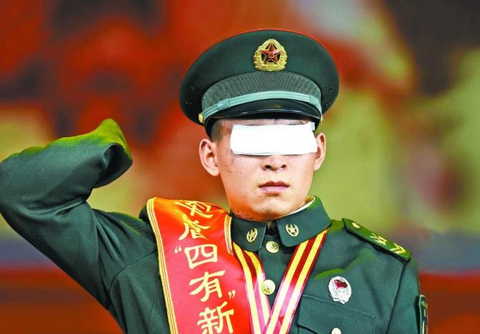 杜富国现在一个月领多少津贴，国家给了什么待遇？不夸张的说，多高待遇都是不够！