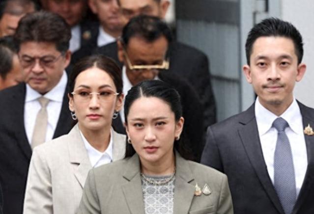 佩通坦刚下台，他信就出事了9月9日，他信被泰国最高法院判处1年监禁，佩通坦对