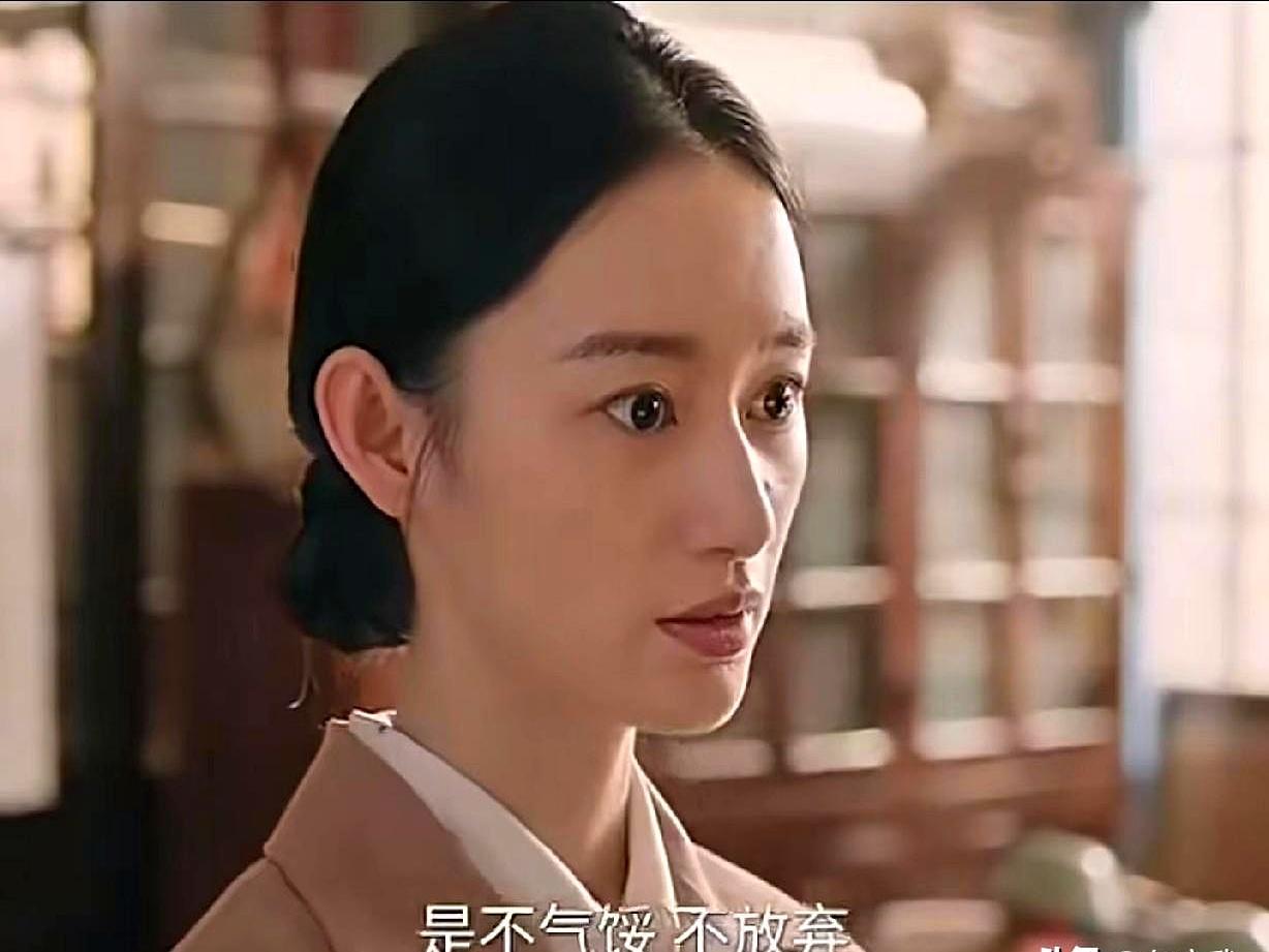 亲生女儿登报断绝母女关系保饭碗，这事搁你身上你敢认？方穆静偏偏拉下脸把这死局盘活