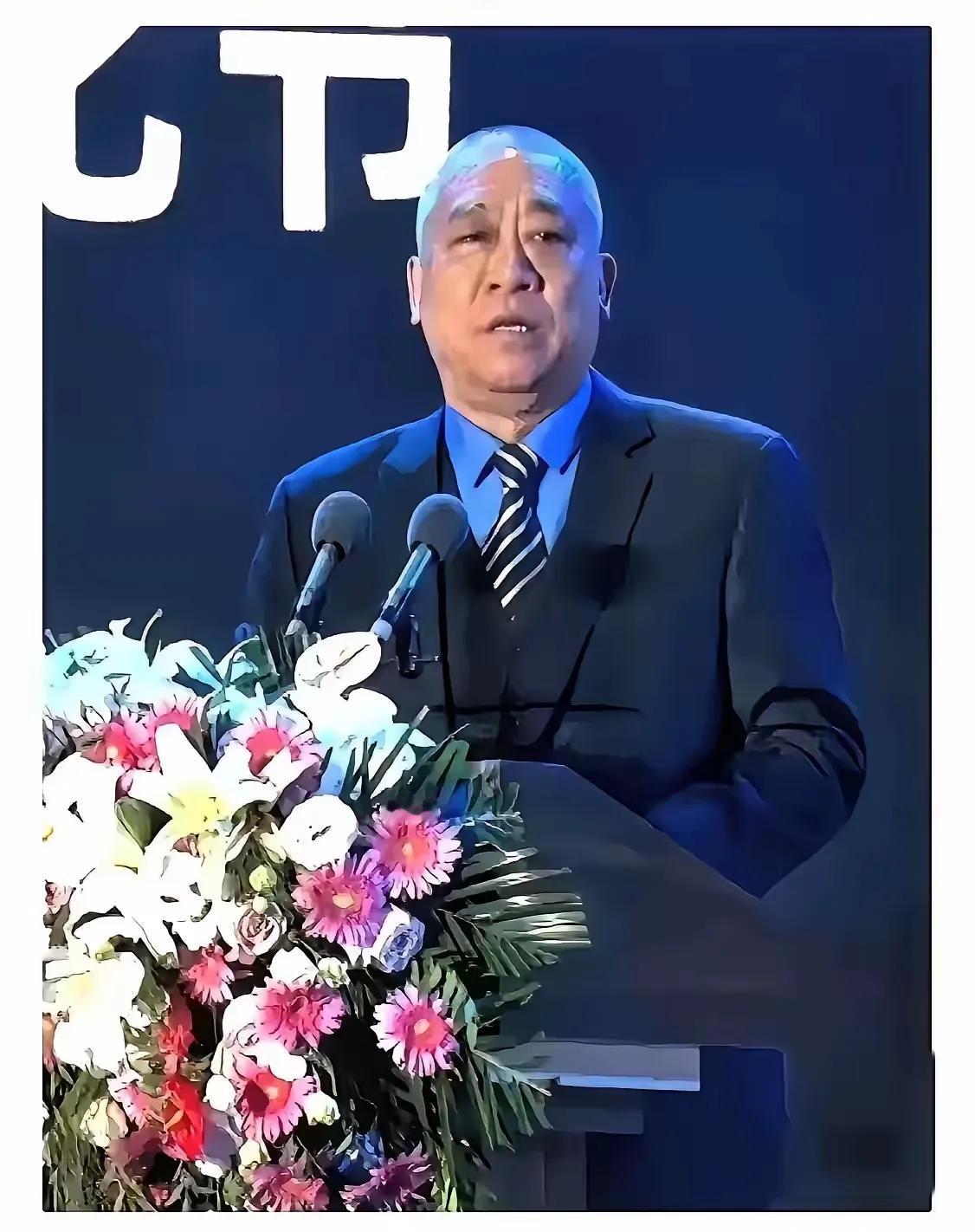 大家都被河南矿山给骗了，就是那个老总叫崔培军的，每年年会都给员工发几千万现金的河