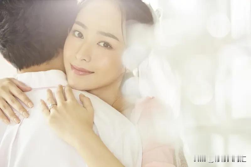 娶一个好妻子对男人太重要了。从情感上看，生活中压力和挫折不断，好妻子就是男人的坚