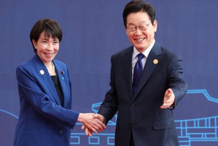 就在刚刚，李在明粗暴挑衅中国，要求中国与日本“共存”。韩国总统李在明周三（1