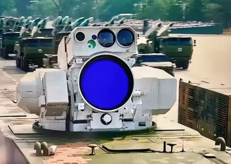 激光武器会被镜子破解反射吗？中国大阅兵展示了新型激光防护武器！国外却有专家称
