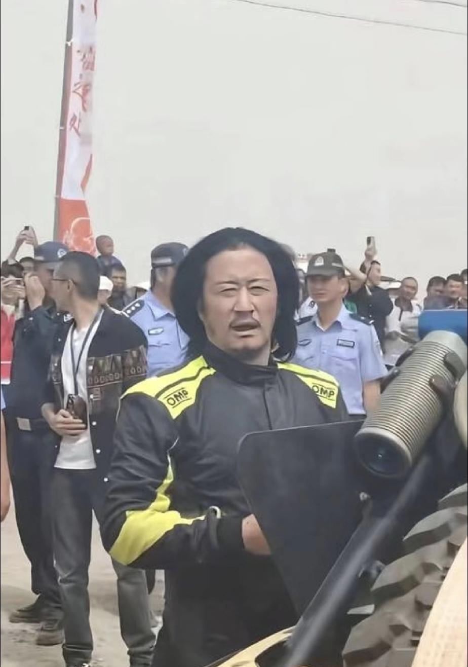 吴京如果一直演反派就好了，现在就是梁家辉级别的演员！