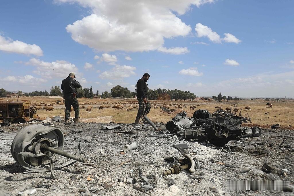 美军又“点名”了，这次是叙利亚的ISIS老巢！美国大兵又杀了个“回马枪”，就