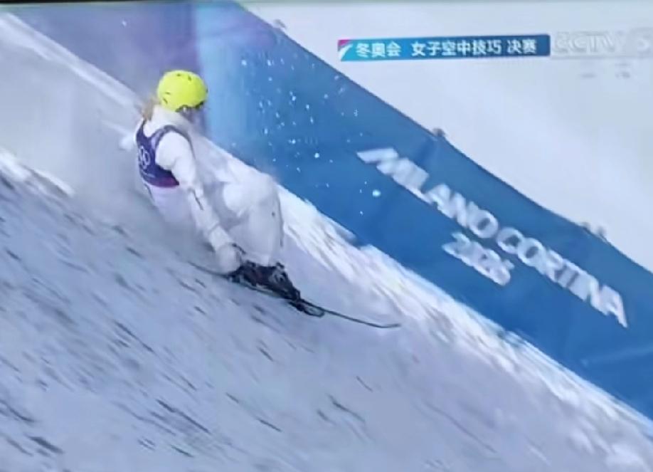 冬奥会赛场上疑是发生不公平的打分现象。如果不是老将徐梦桃的那一跳足够完美，有没有