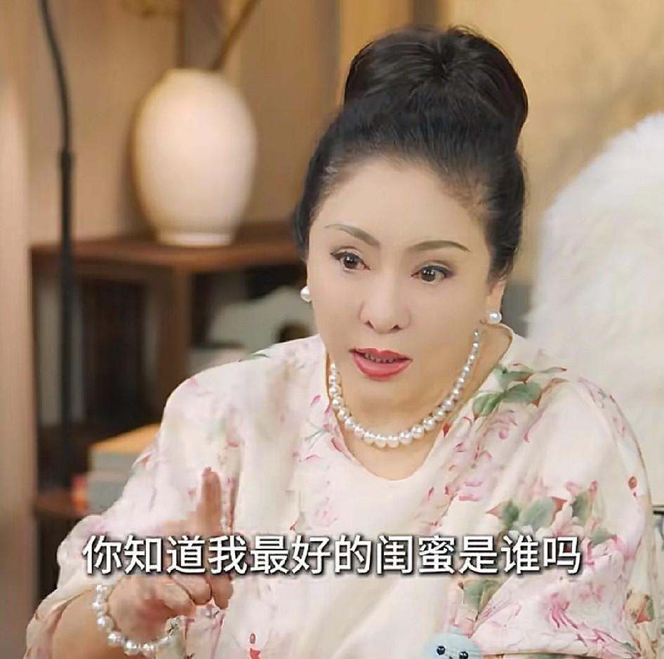 向太：“我最好的闺蜜，是我家里的菲佣，她在我家干了38年了，什么都为我着想，怀孕