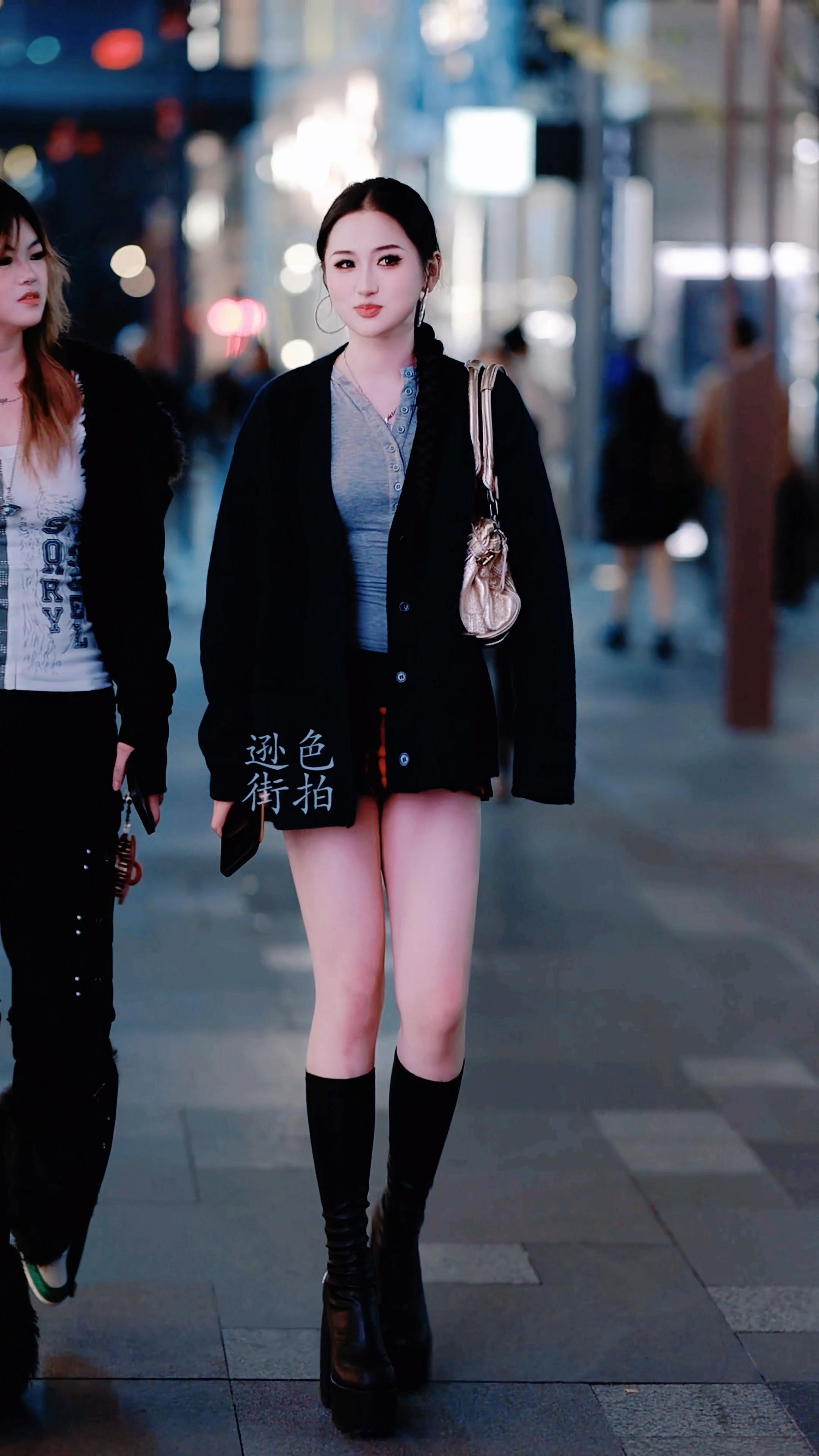 【成都街拍】晚安🌙🌙🌙丨摄影拍照每日穿搭