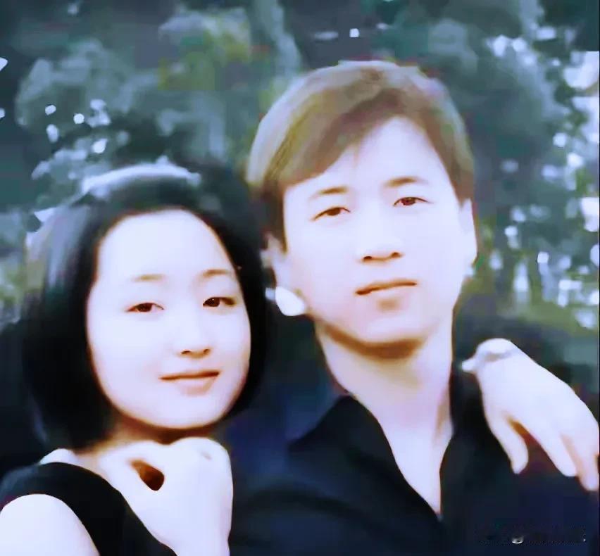 终于明白杨钰莹为什么对赖文峰念念不忘了！刚开始对赖文峰没多大印象，虽然曾经