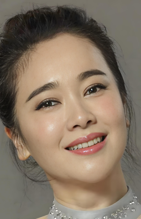 年轻时的左小青也曾对婚姻充满期待选择嫁给高权健，是想找一个能让自己安心、给足安