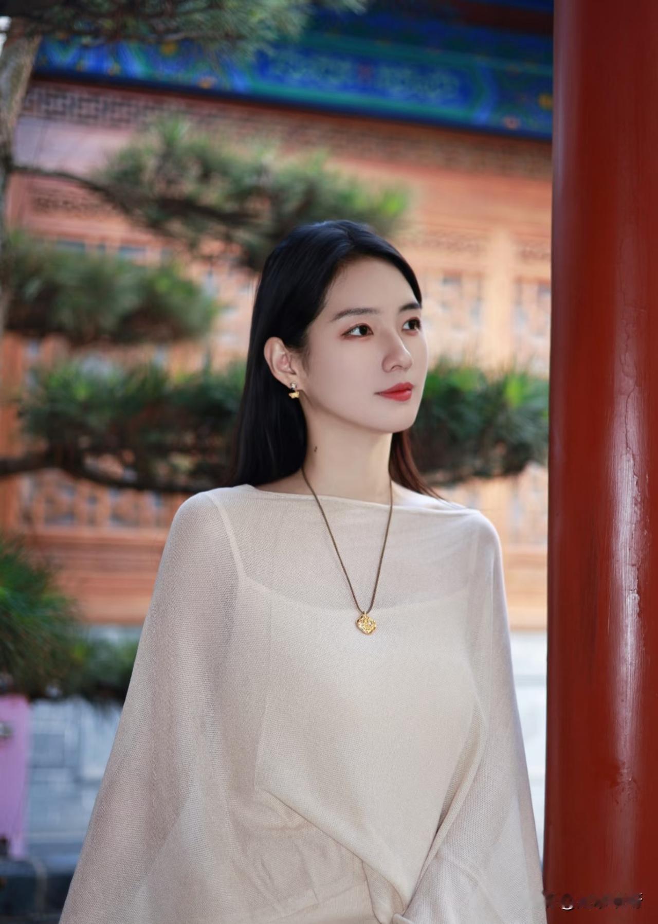 成熟型精致女神什么年龄段的女人最有女人味?