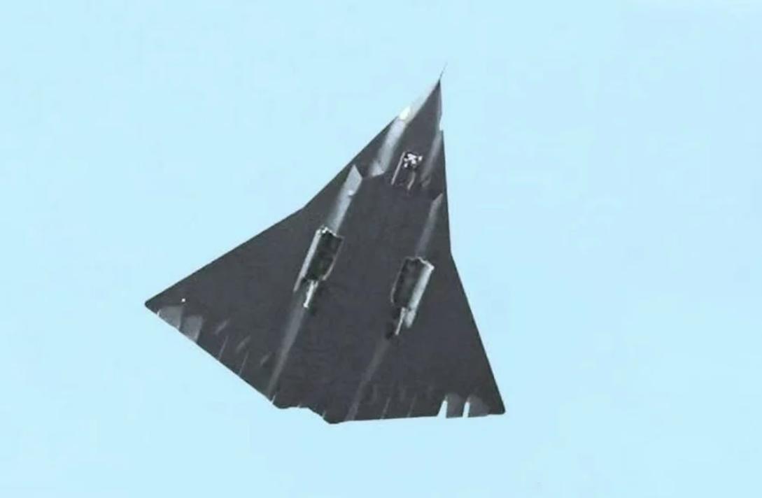 如果“歼-36”等新一代作战飞机已经进入空中加油测试阶段，就意味着它所处的发展阶