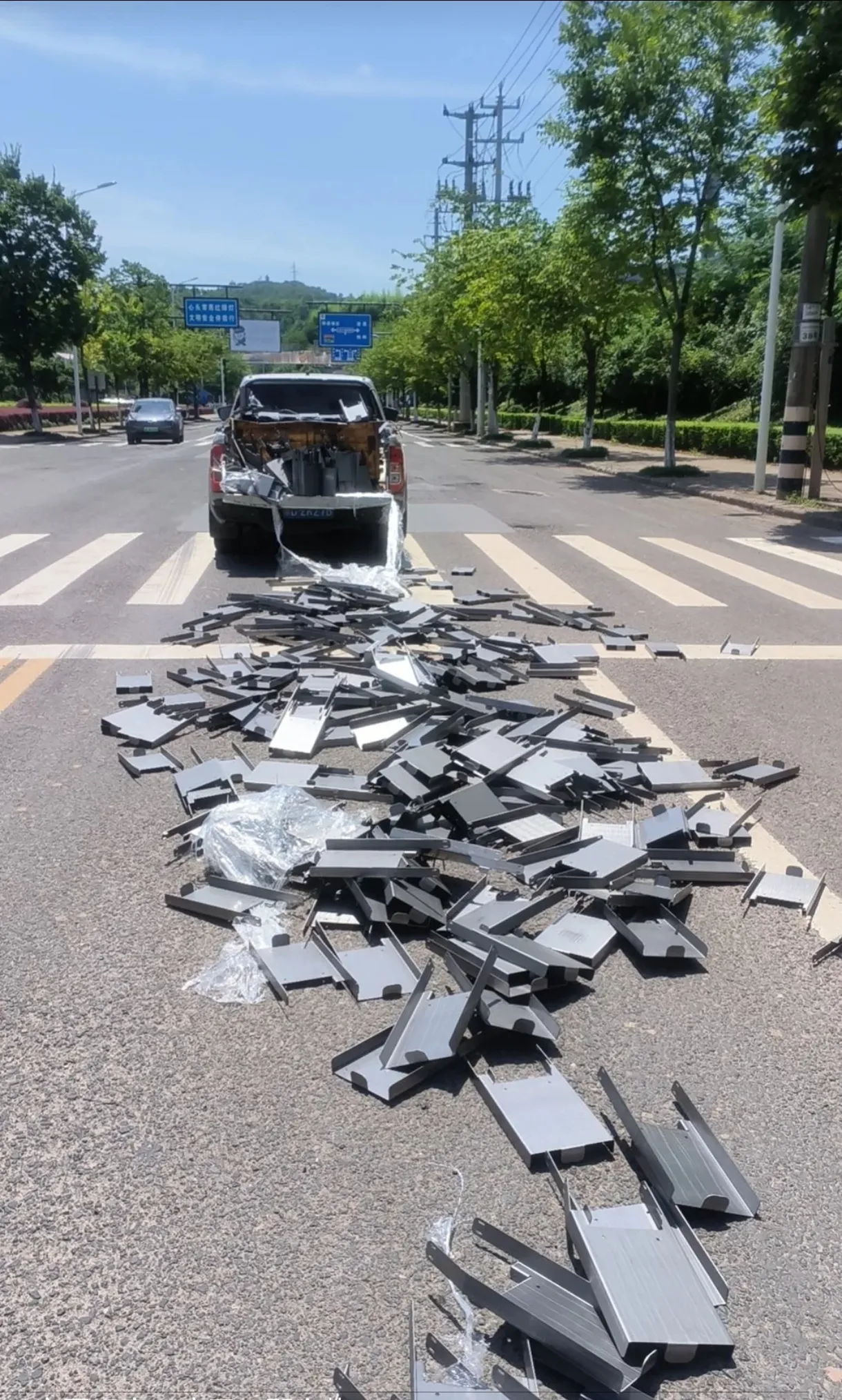 完蛋了，这么热的天该怎么办？？？