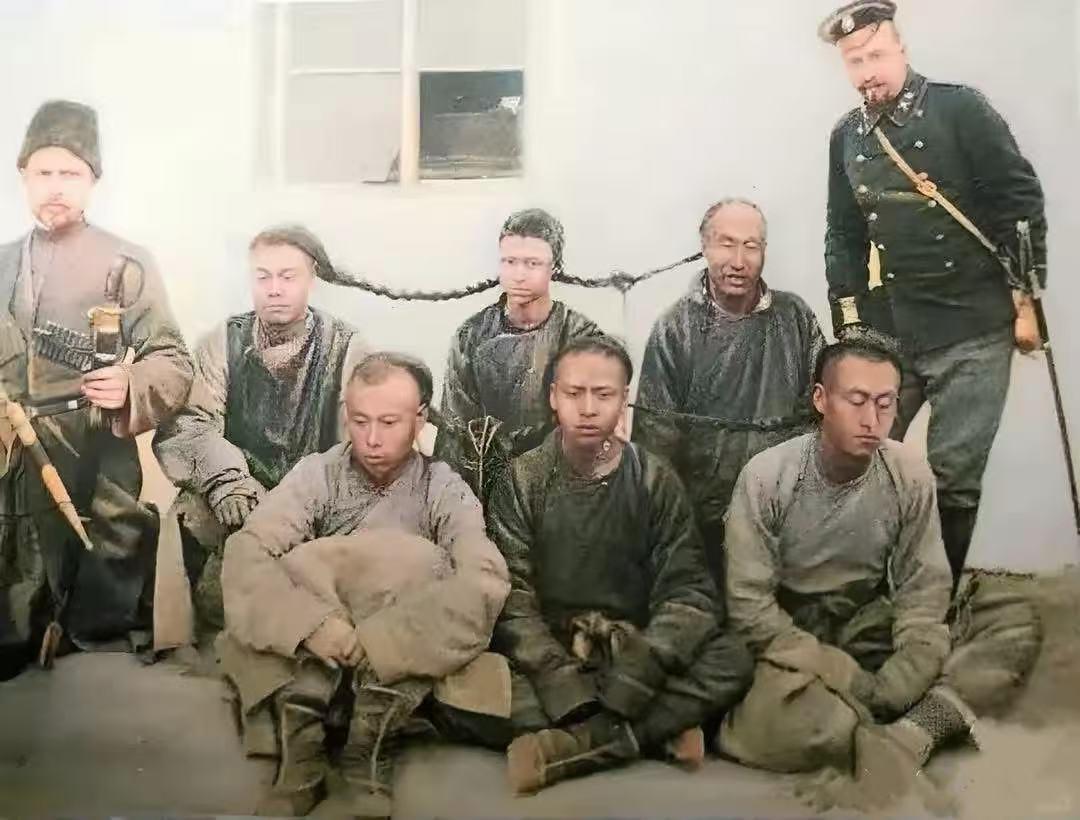 1900年八国联军攻入京师，大家看到当地民众帮忙运物资没？国不知有民，民又怎知有