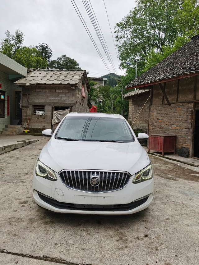 17年自动1.5自吸英朗，油耗太高二十天前买了个二手英朗，1.5四缸机，目前跑