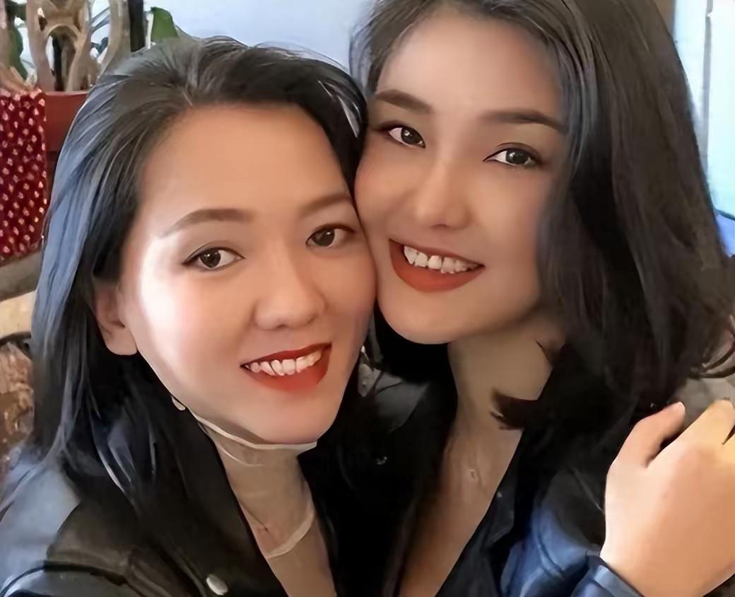 青竹蛇儿口，黄蜂尾后针，毒妇大概率就是这样。光鲜亮丽的背后，是一个个家庭的破碎和
