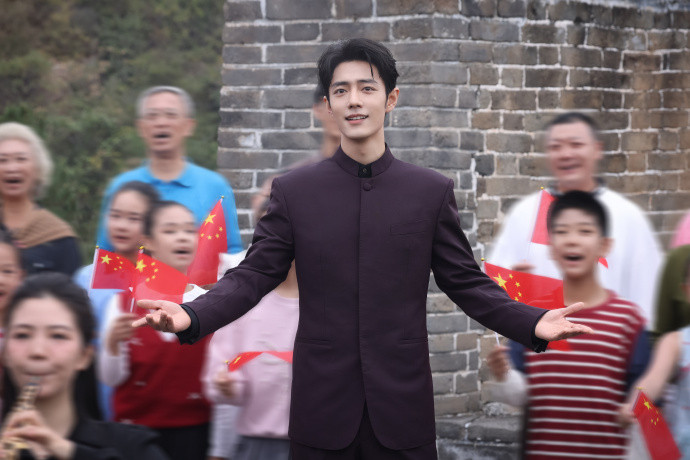 听肖战唱歌是种享受央视也无法忍住不猫塑肖战听肖战唱歌是种享受，央视也无法忍住不