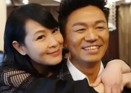 2008年，刘若英开演唱会，想邀请王宝强做嘉宾。没想到，王宝强假装拒绝地说：“我