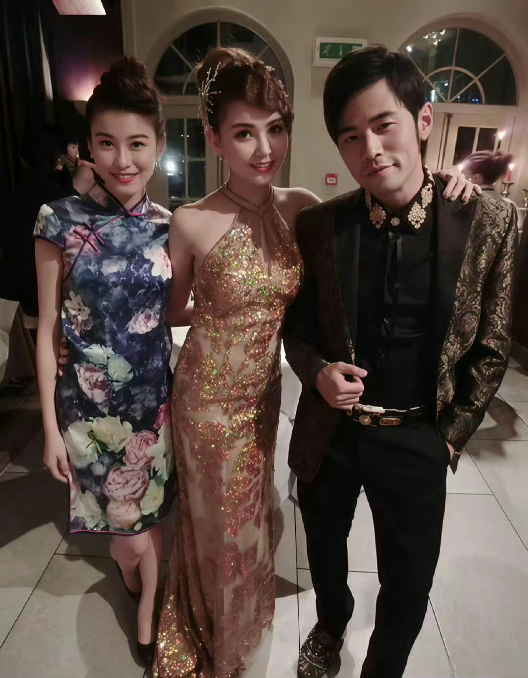 这个时候应该还没生宝宝