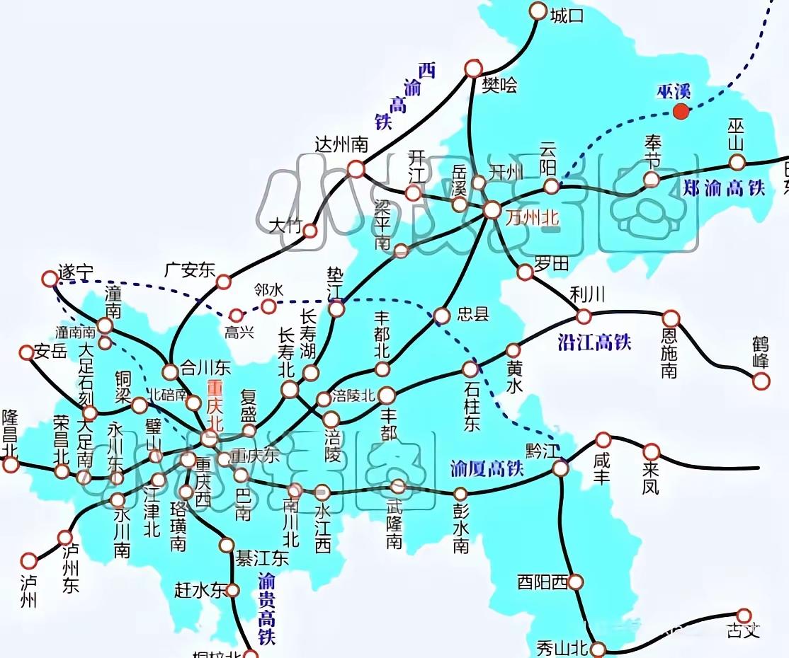 在整个川渝地区来说，除了成都和重庆以为，万州的交通枢纽和交通发展已经是名副其实的