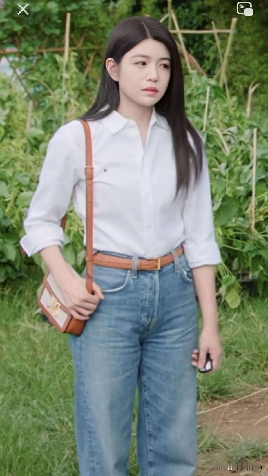 陈妍希不穿裙子，穿牛仔裤也可以这么好看