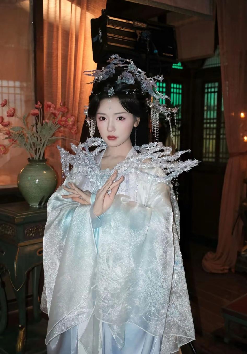 这个短剧锦觅看得我两眼一黑，脑瓜疼，只能说演技太差了😰6月14日上新的短剧《