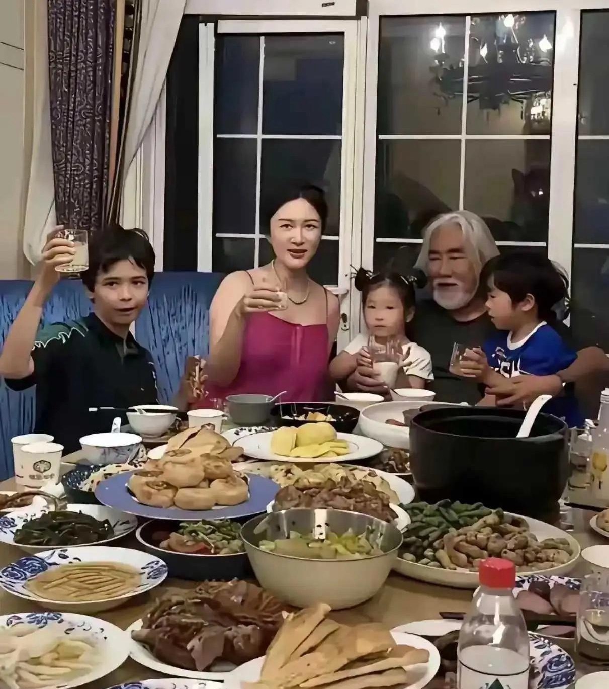 何尝不羡慕张纪中大导演呢？