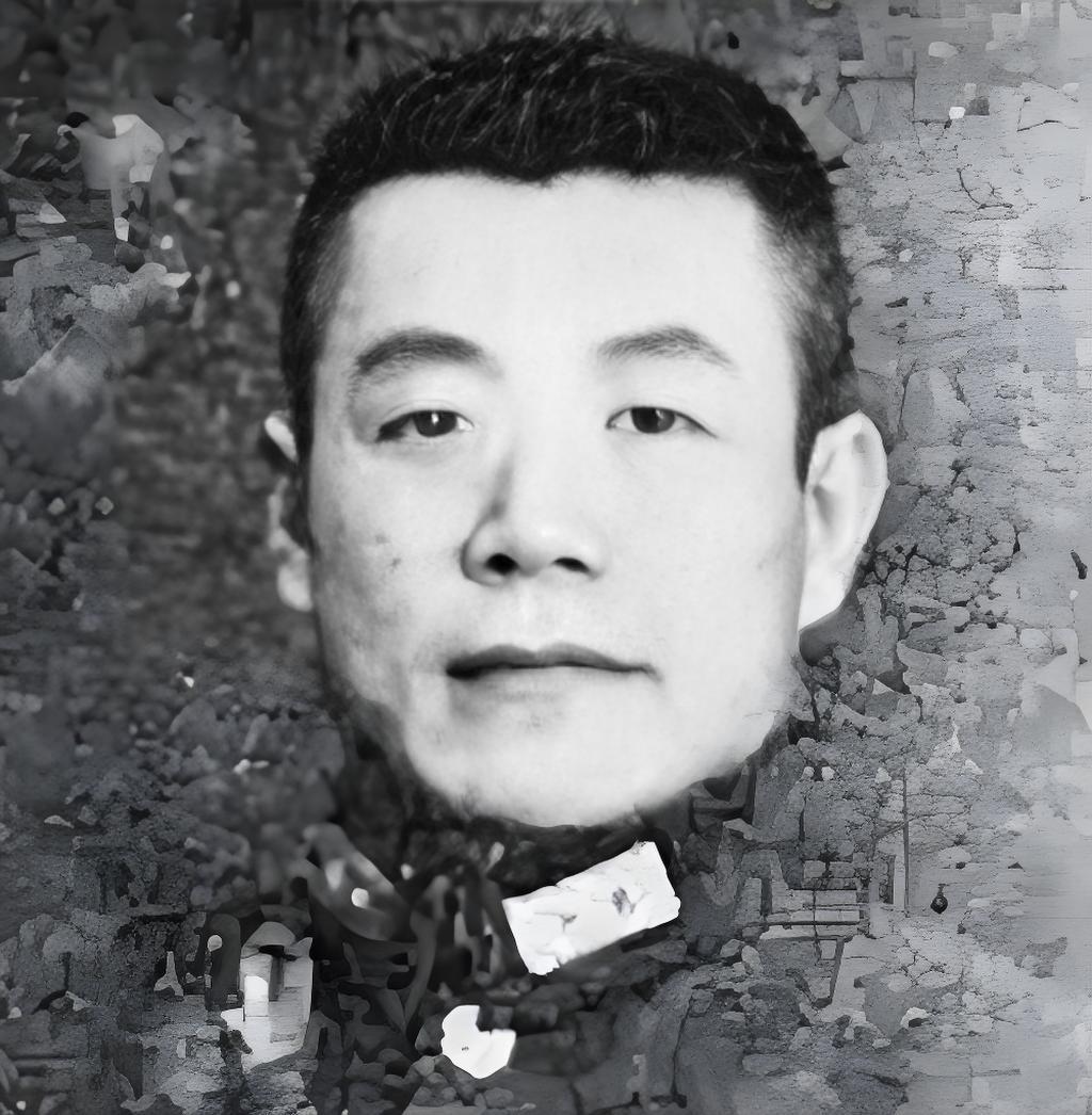 1980年代初，邱清泉的长子邱国渭，把办公室钥匙交还给上海图书馆的同事，前往美国
