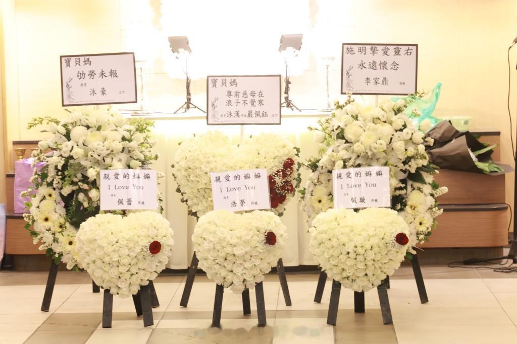 星岛：施明设灵丨李泳汉与妻儿现身家族决裂后首度露面日前已表明拒绝李泳豪妻子A