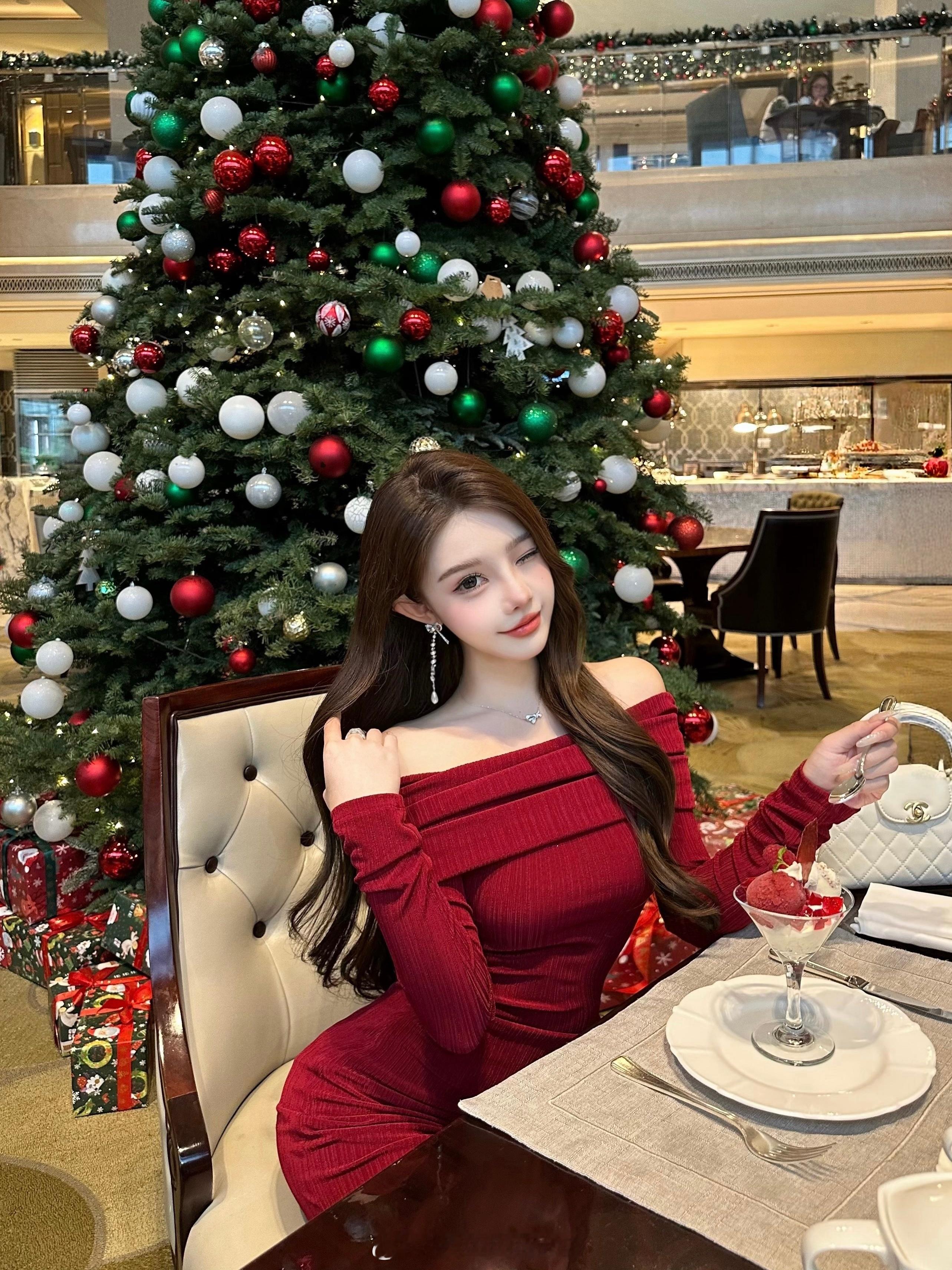 圣诞季的草莓芭菲🍓ootd风格大赏2026年度代表色