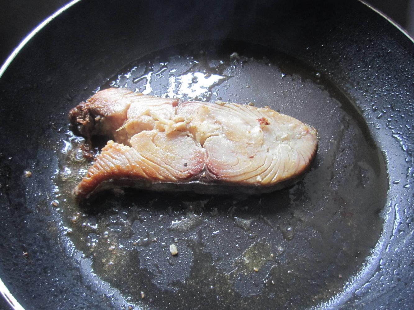 已经有很多孩子因为这种零食而丧命! 但依旧还有孩子每天在买的吃