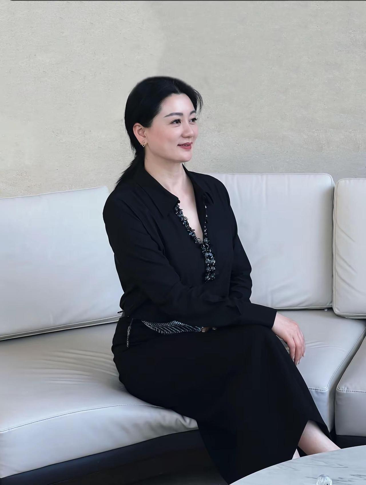 又A又飒的全黑穿搭✨。通勤搭配气质女人高级穿搭优雅气质