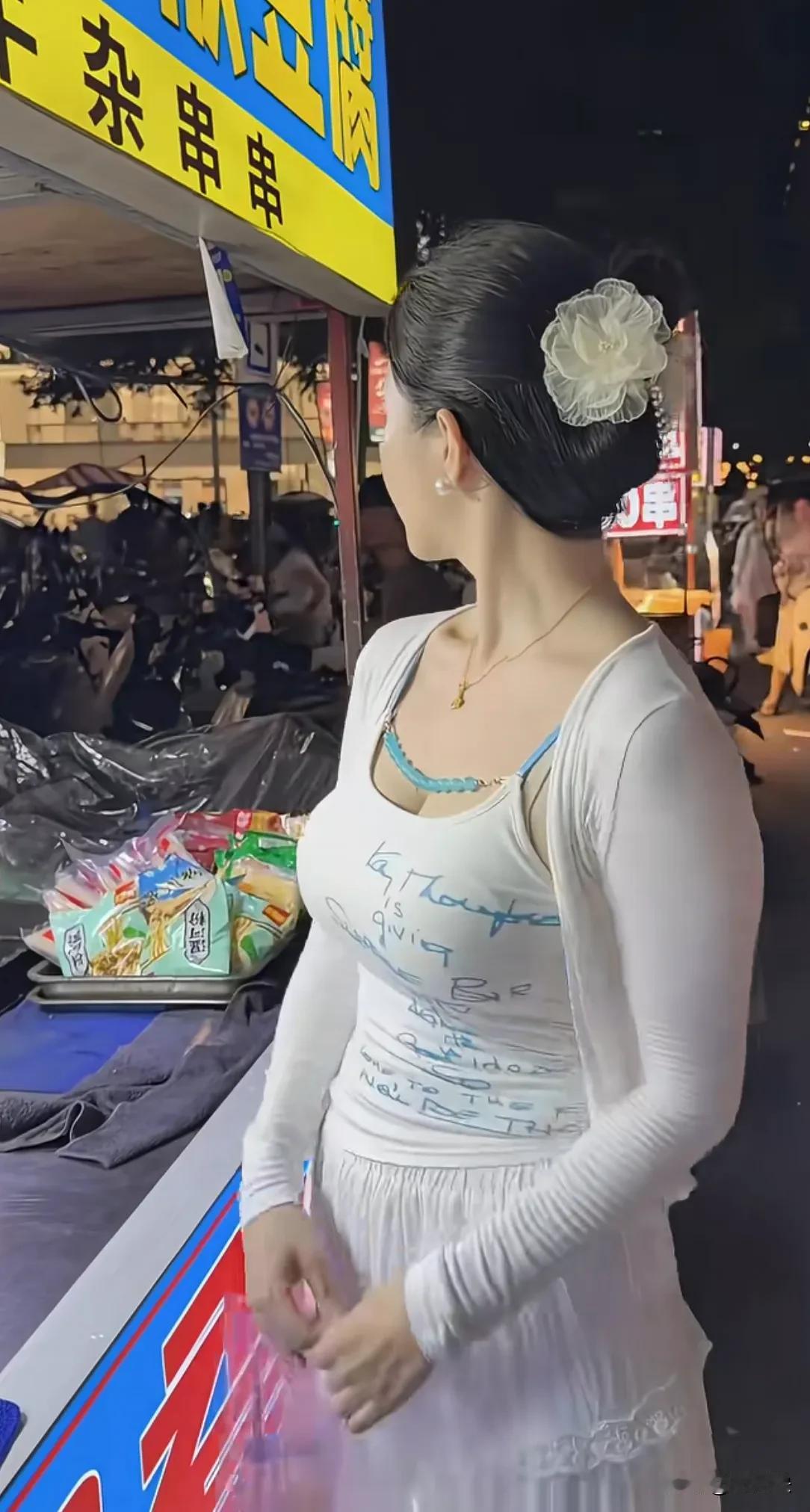 一点不骗你，这家的串串真的好吃。