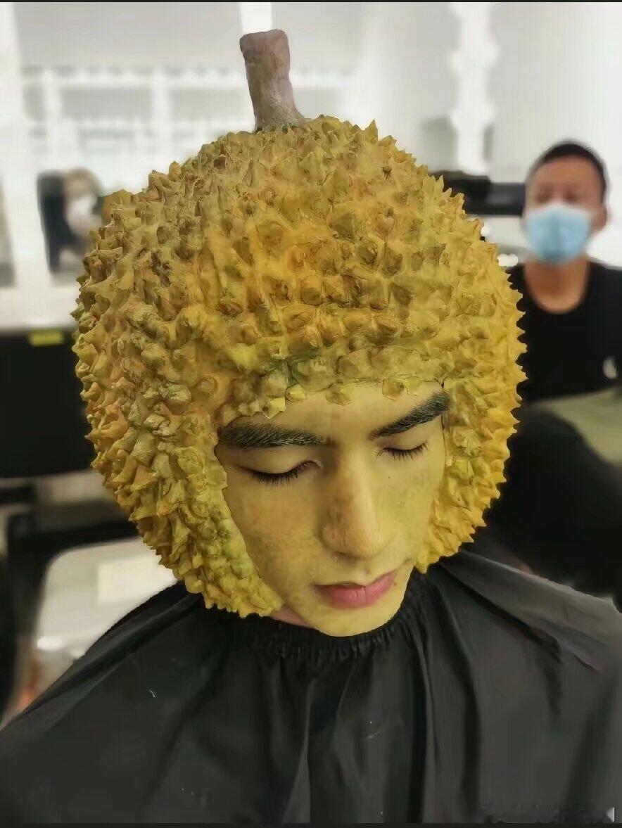 榴莲头宋威龙哈哈第一次看到哥真的是很敬业了[笑着哭]​​​