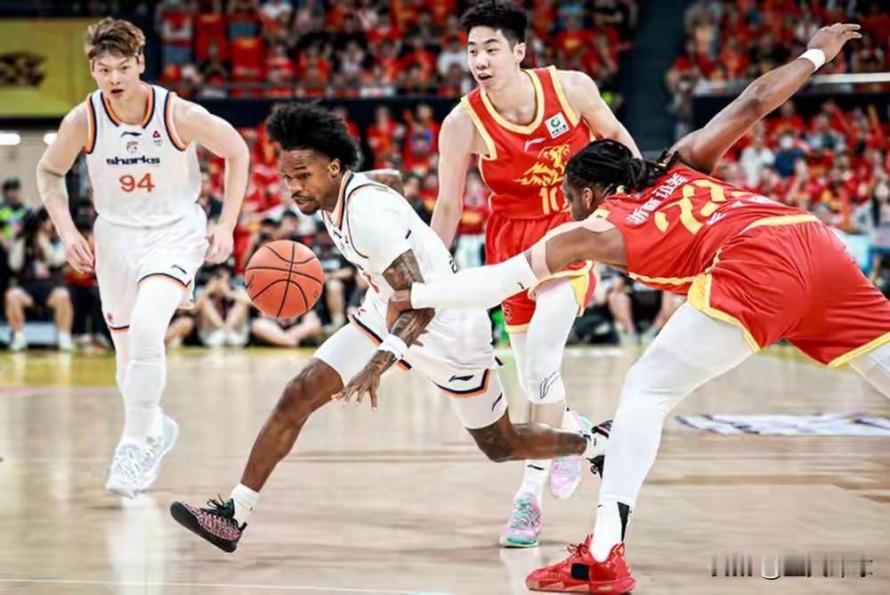 基本敲定！古德温下赛季去向曝光，CBA争冠格局要变天CBA2025-26赛季