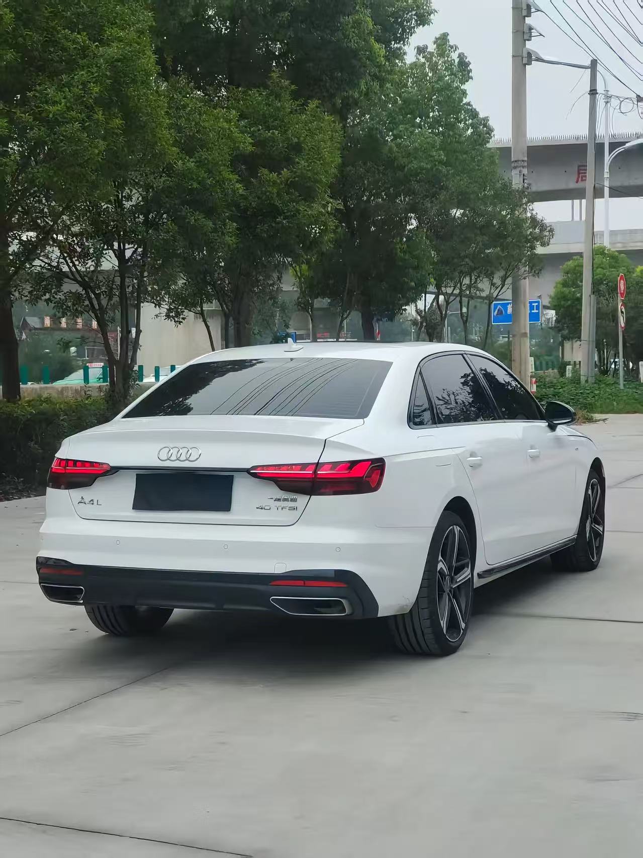 豪华家用B级车首选，二手奥迪A4L性价比无敌！想要豪华品牌、兼顾家用和稳重，预算有限就选这台二手车。
