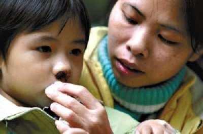 2岁宝宝被诊为白血病, 怪宝妈给宝宝用的碗