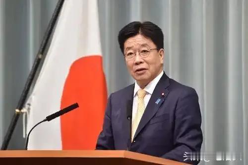 日本对美国发生一百八十度大转弯。5月2日，一则重磅消息震惊国际社会。日本财