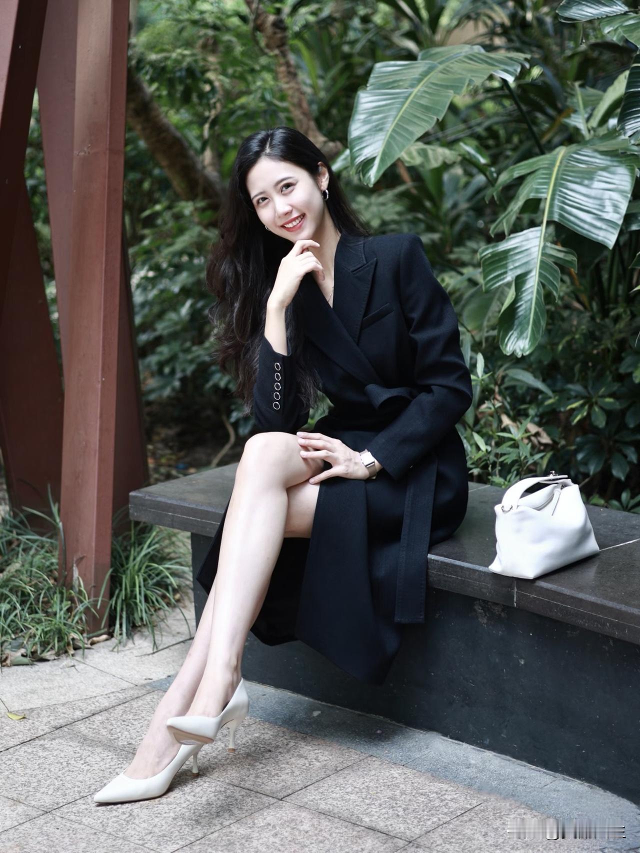 爱一朵花，最好的方式是陪它盛开。